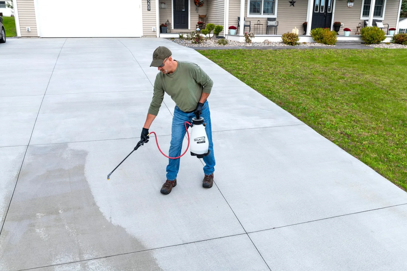 Smith™ M200EP 2-Gallon EPDM Compression Sprayer Model 190783, photo 2